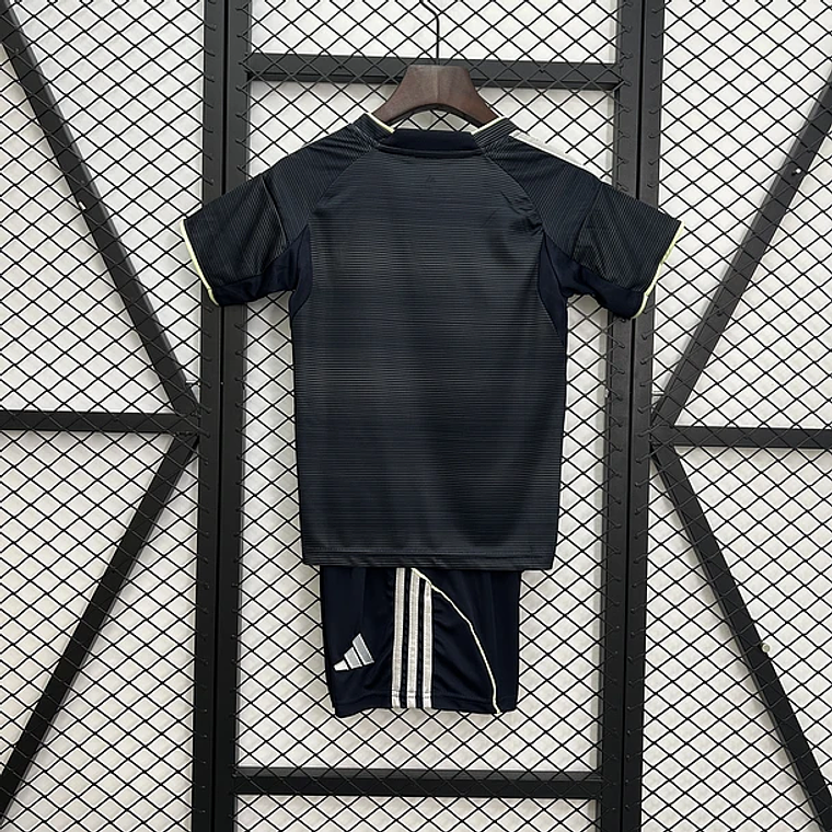 Kit Criança Real Madrid Alternativa 25/26 2