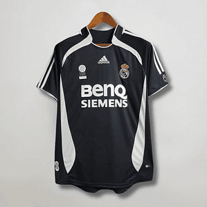 Camisola Retro -Real Madrid 2006/07 - Preta