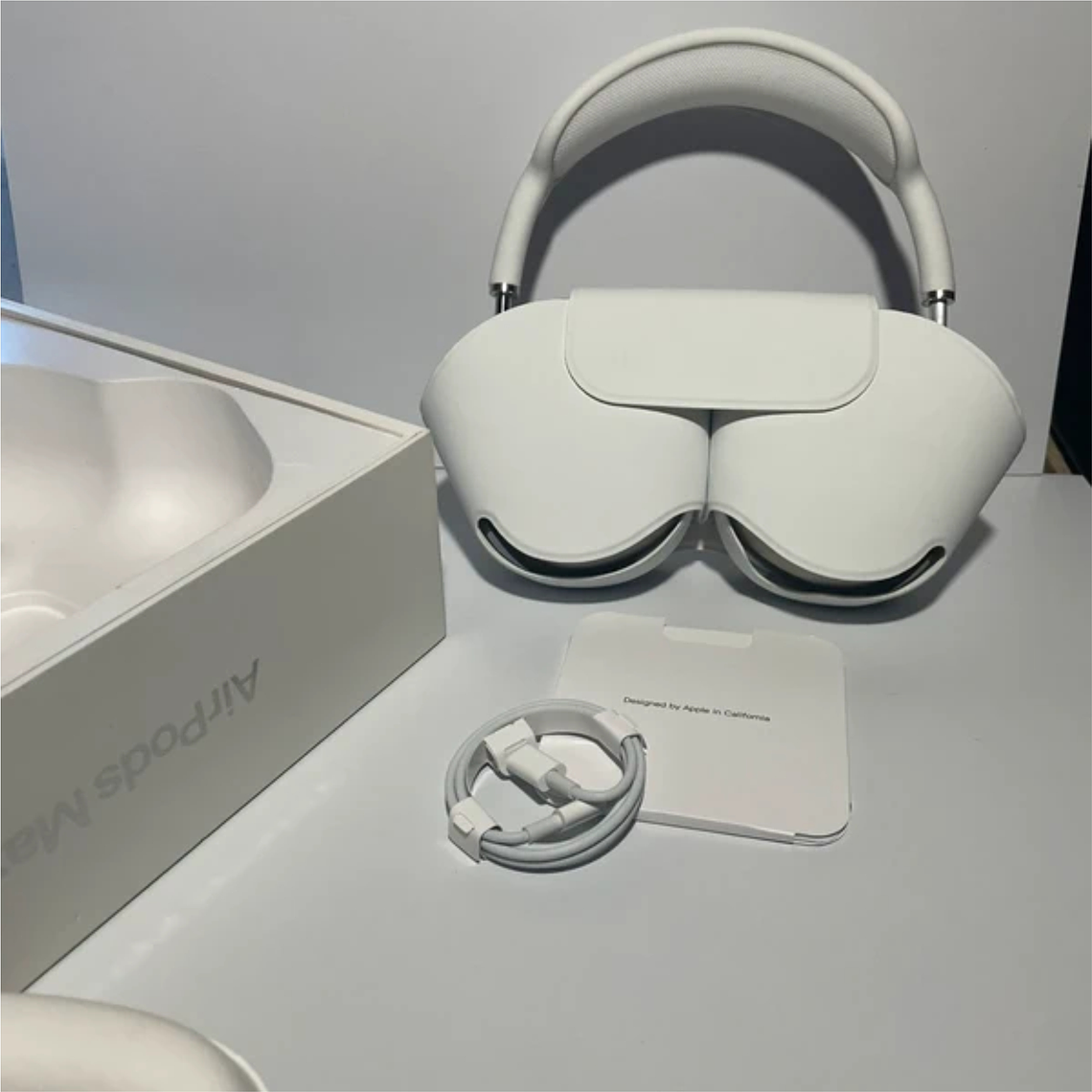 AirPods Max Brancos - Apple 4