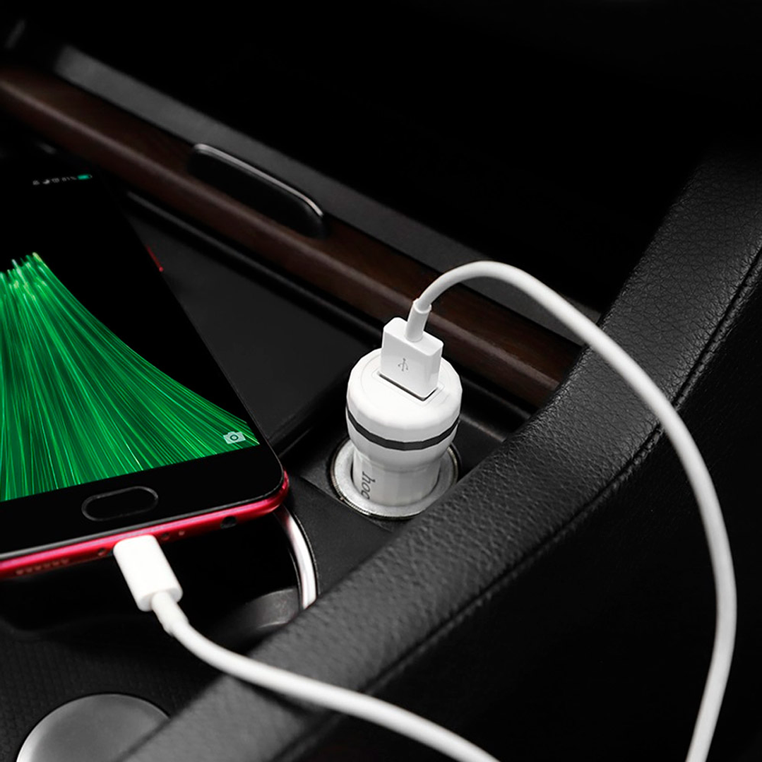 Cargador de Auto Hoco Z27A Staunch QC3.0 Blanco 6