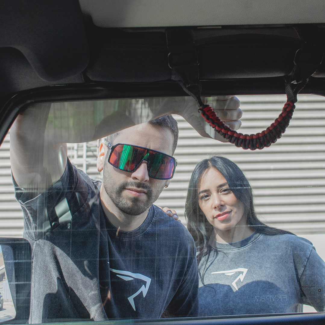 Polera Oversize FLK Unbreakable 2