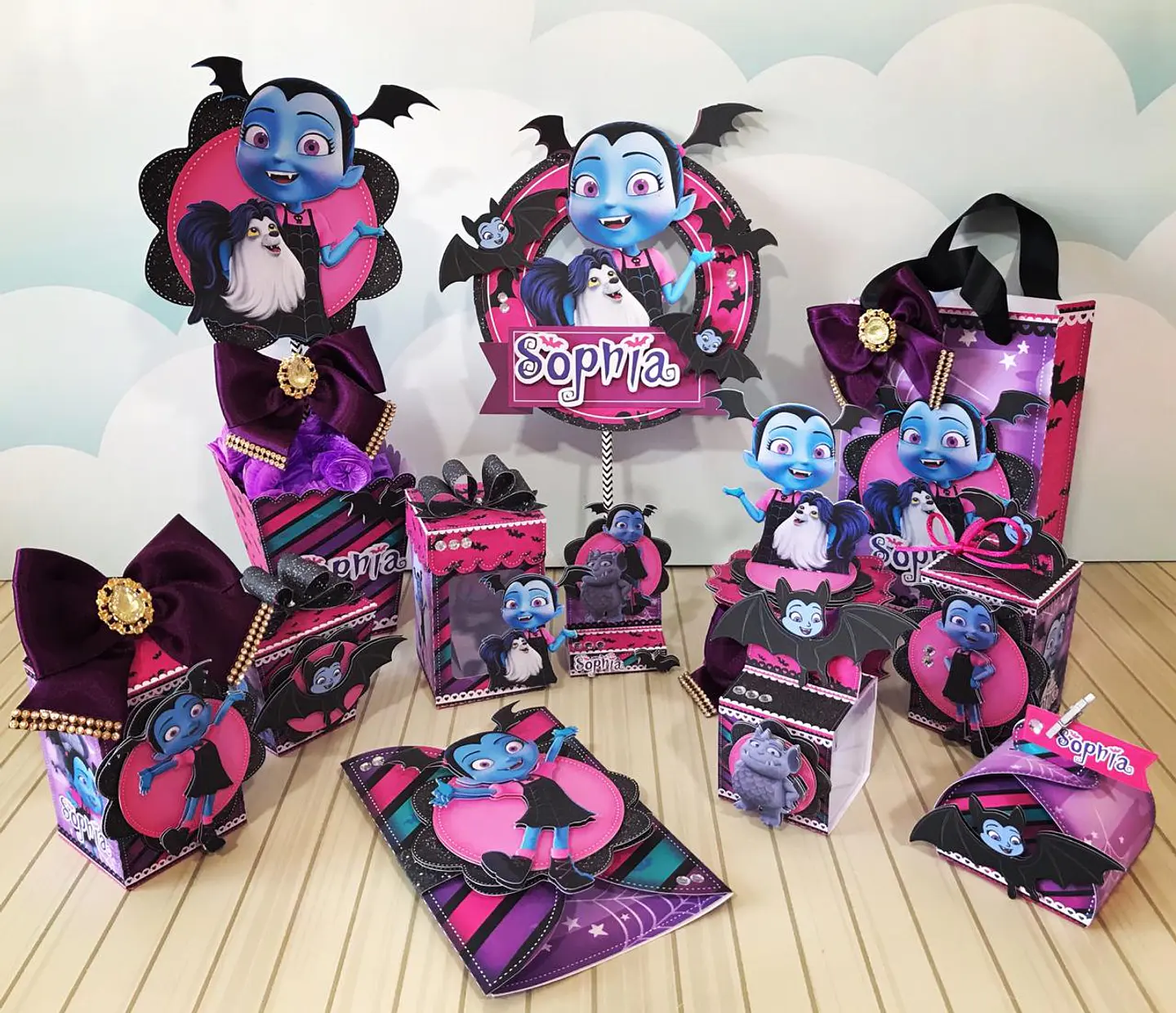 Arquivo de Corte Kit Festa Vampirina 3 1