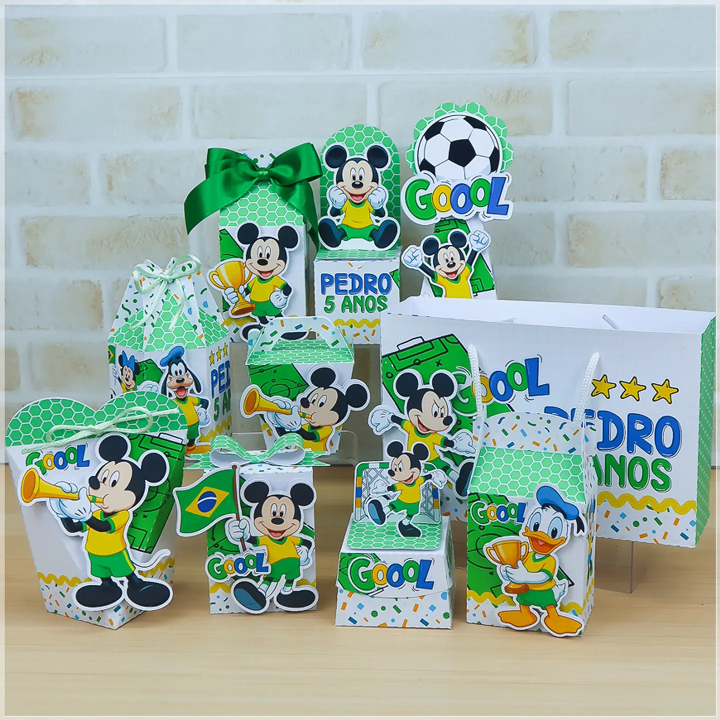 Arquivo de Corte Kit Festa Futebol Copa do Mundo Mickey 5 1