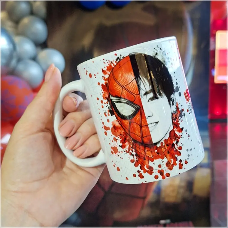 Sublimação - Caneca Jungkook no Aranhaverso (Homem Aranha) 1