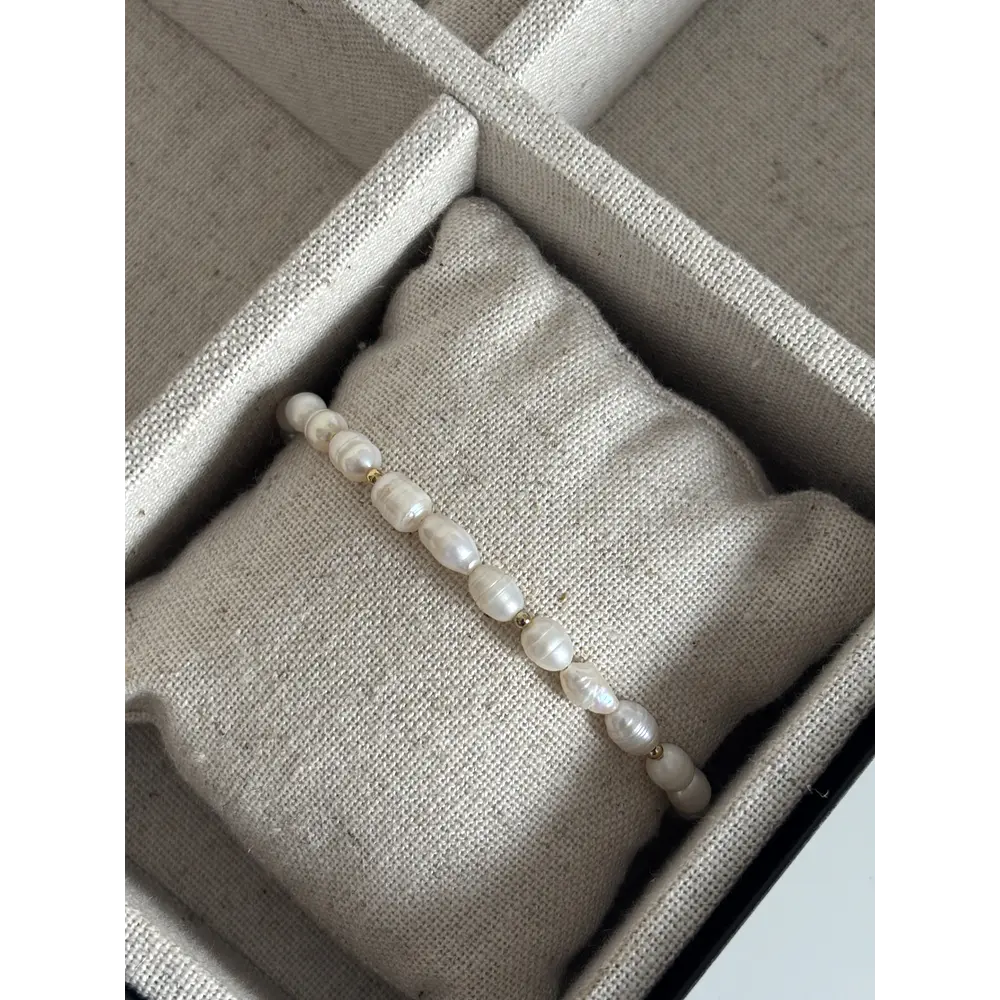 Pulsera perlas de río 