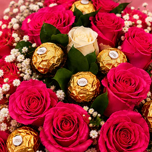 Bouquet Rosas Moradas y Chocolates Ferrero