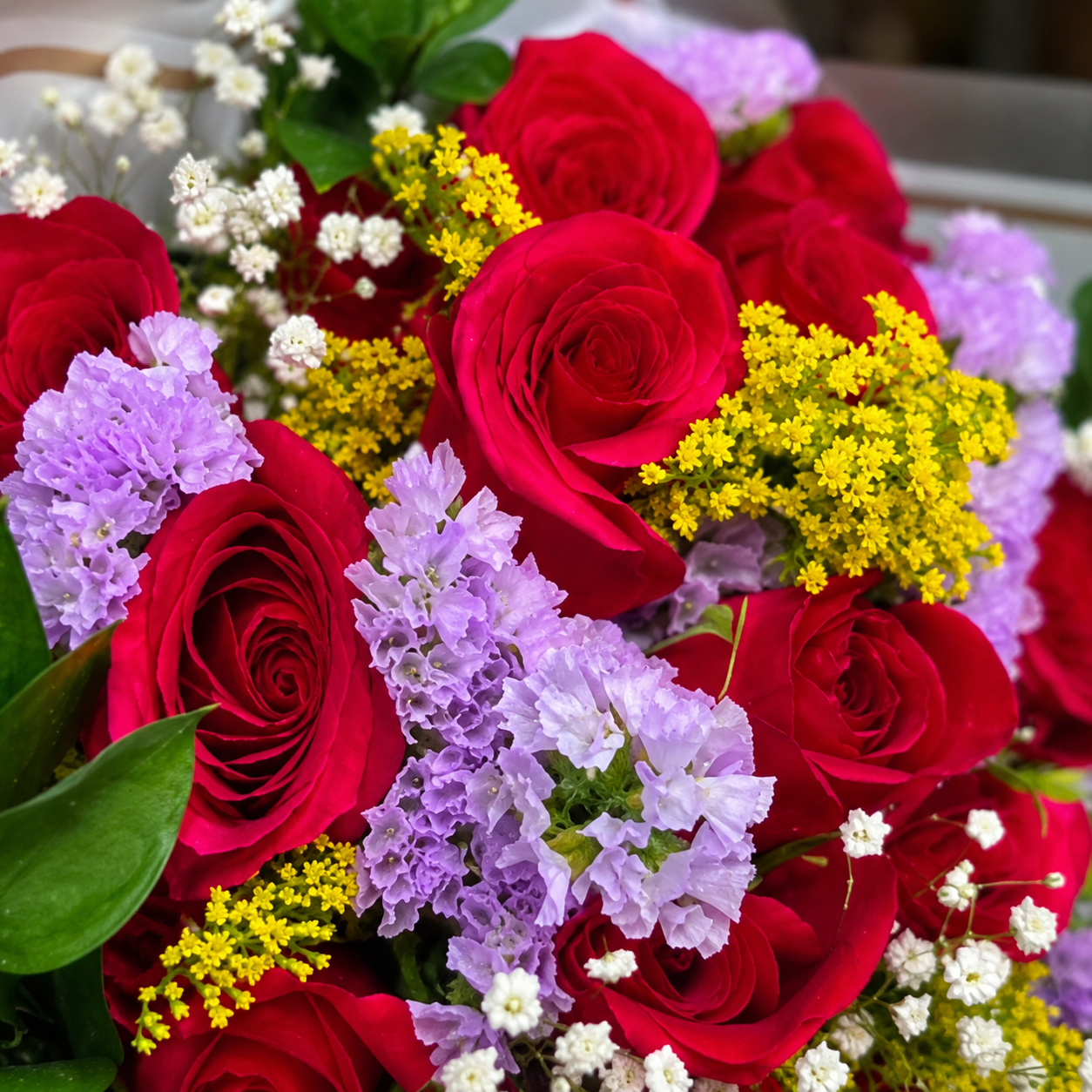 Bouquet Amor y Amistad con Torta de Chocolate 2