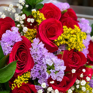 Bouquet Amor y Amistad con Torta de Chocolate