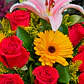 Caja con Rosas Rojas, Lirios y Gerberas Amarillas - Miniatura 2