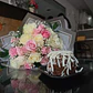 Bouquet Rosas Crema y Rosadas y Torta de Chocolate - Miniatura 1