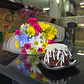 Bouquet Margaritas Amarillas, Rosas Fucsia y Hortensias Azules y Torta de Chocolate - thumbnail 1