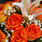 Caja con Rosas Naranjas y Lirio - thumbnail 2