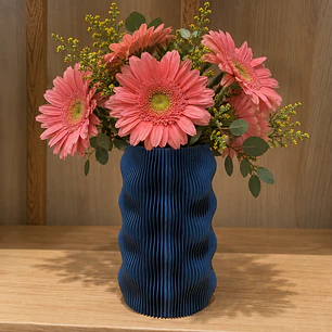Florero Azul con Gerberas - Edición Exclusiva