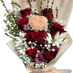 Ramo de Rosas Rojas con Flores Mixtas y Mensaje Te Amo | Florabelle