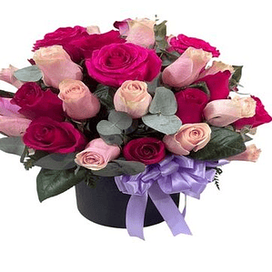 Box Floral de Rosas en Tonos Fucsia y Rosa