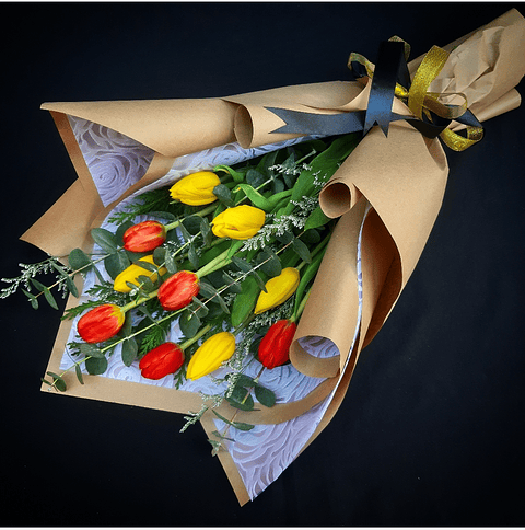 Ramo de 10 tulipanes
