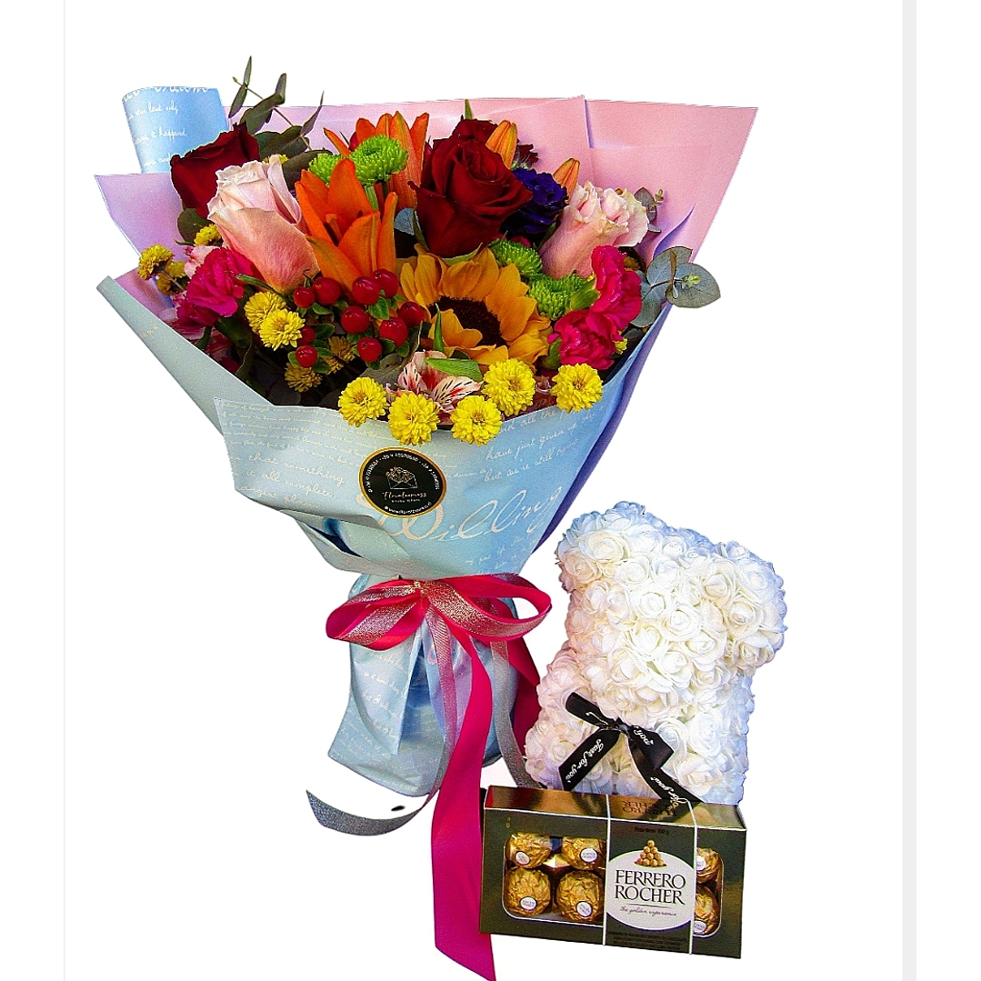 Leticia ramo de flores mixtas  1