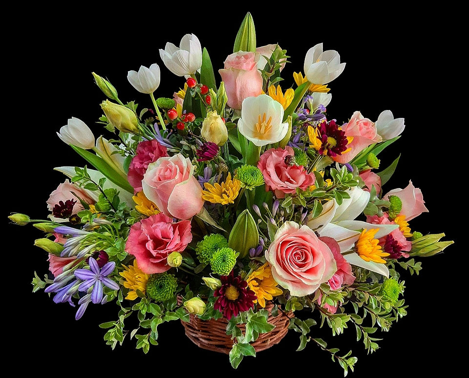 Cesta Mixta de rosas y tulipanes  1