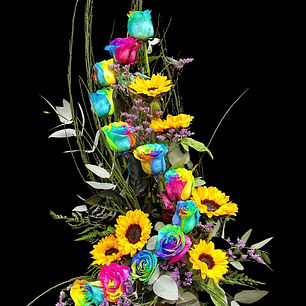 Espiral de rosas arcoiris en base rústica 