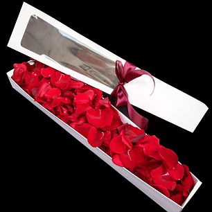 Caja de pétalos rojos