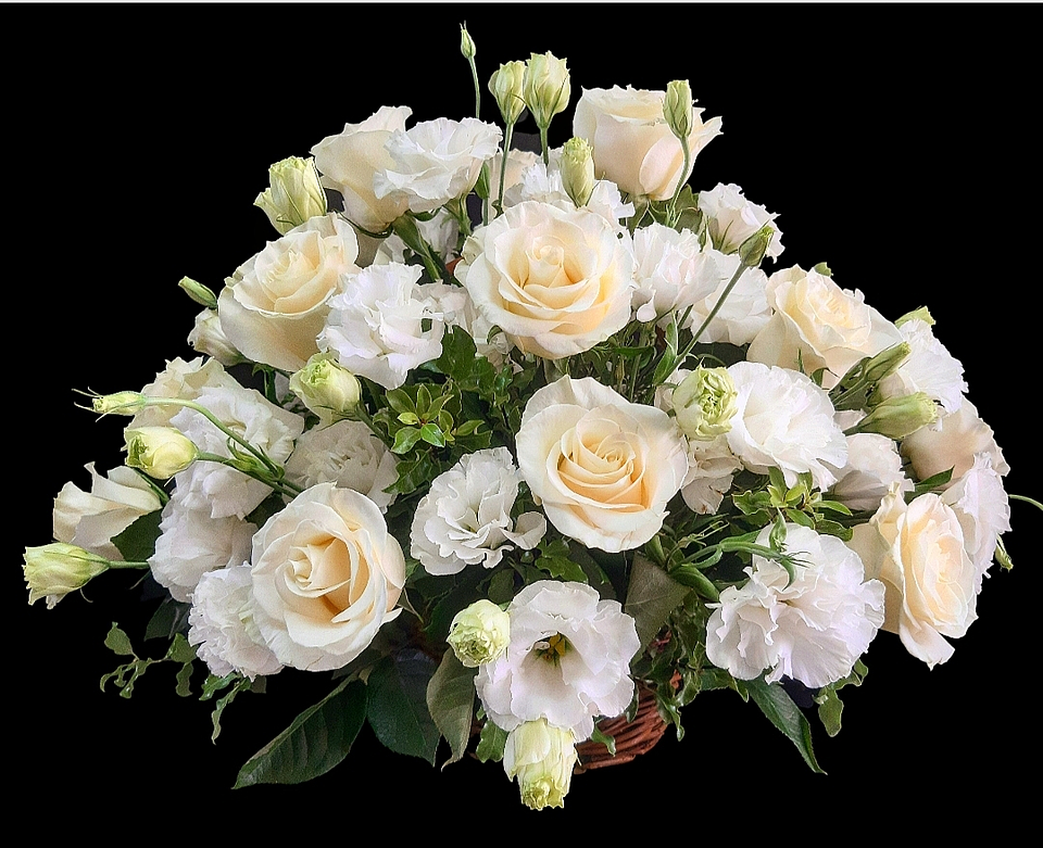 Cesta mixta de lisianthus y rosas  1