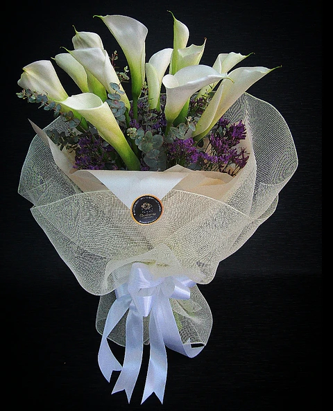 Alcatraz white bouquet
