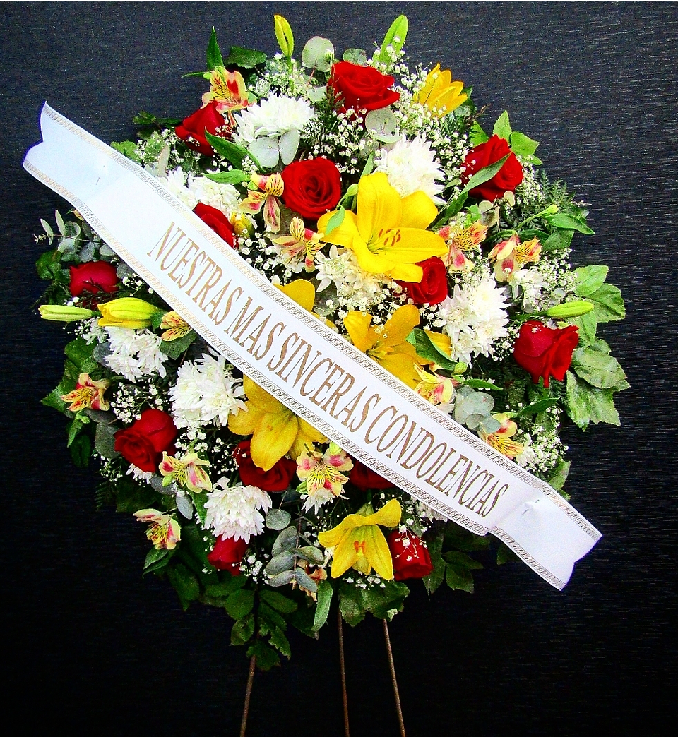 Medallón de condolencias en atril con cinta impresa 1