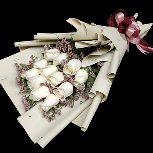 Charlotte bouquet roses