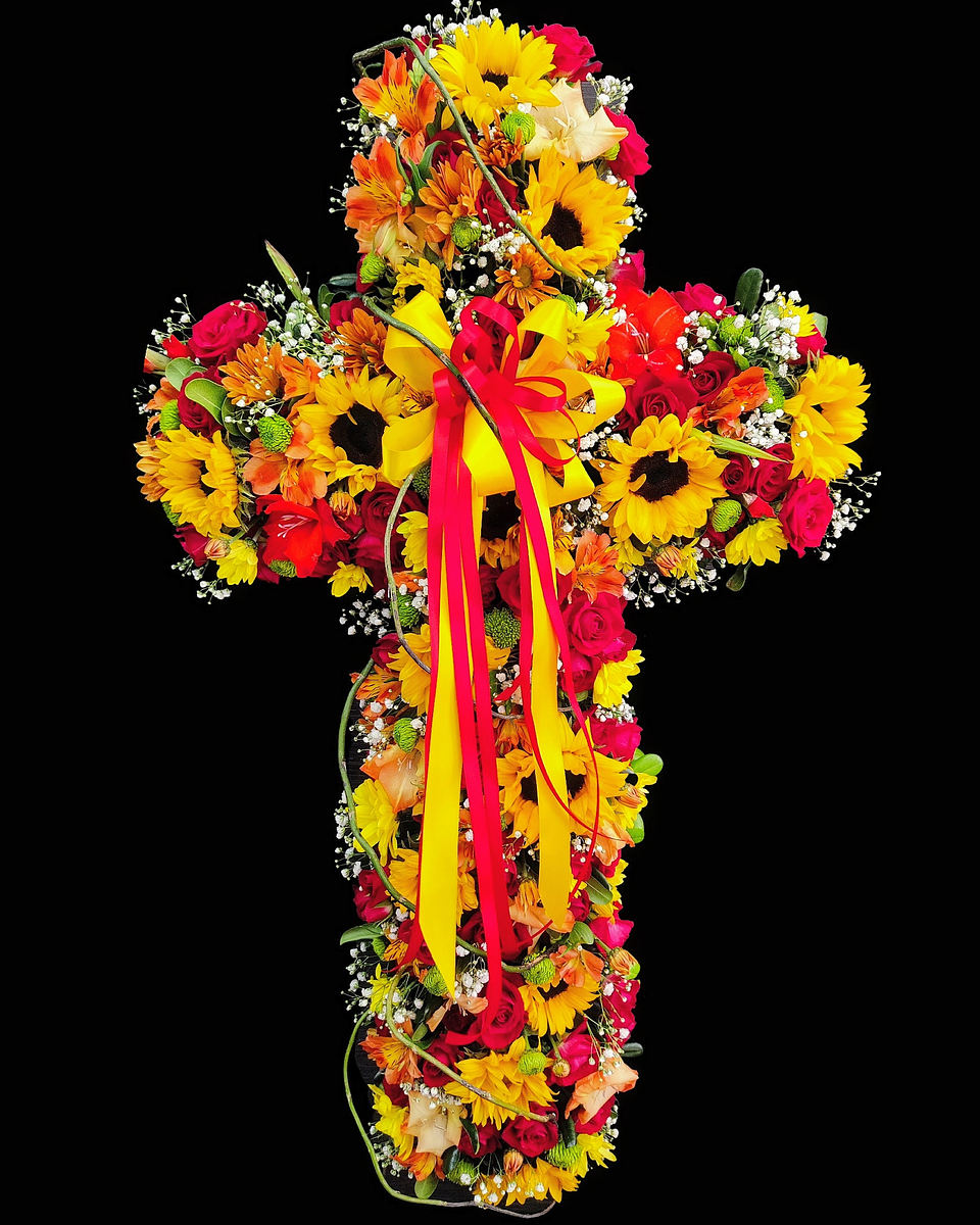 Cruz de rosas y girasoles en atril 1