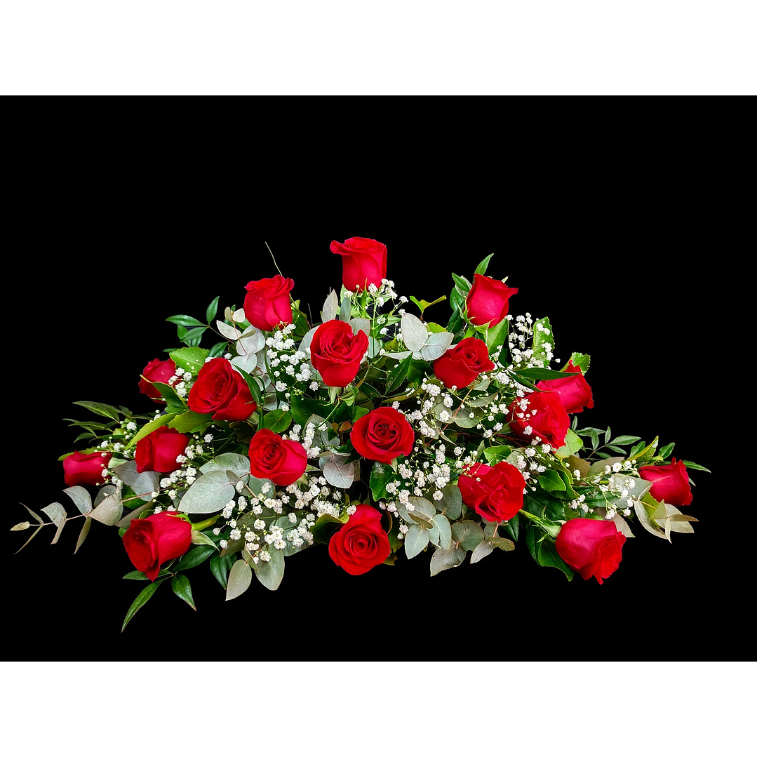 Cojín ovalado de rosas rojas de condolencias 1