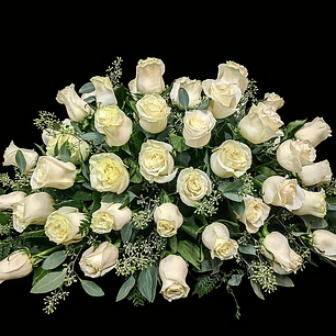 Cojín cubre urnas de rosas blancas