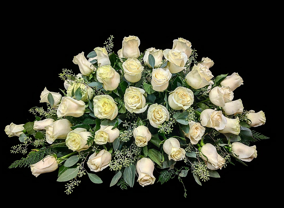 Cojín cubre urnas de rosas blancas 1