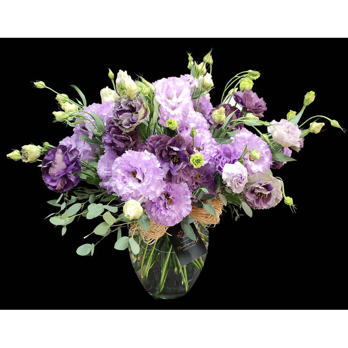 Florero de lisianthus morados y lilas 1