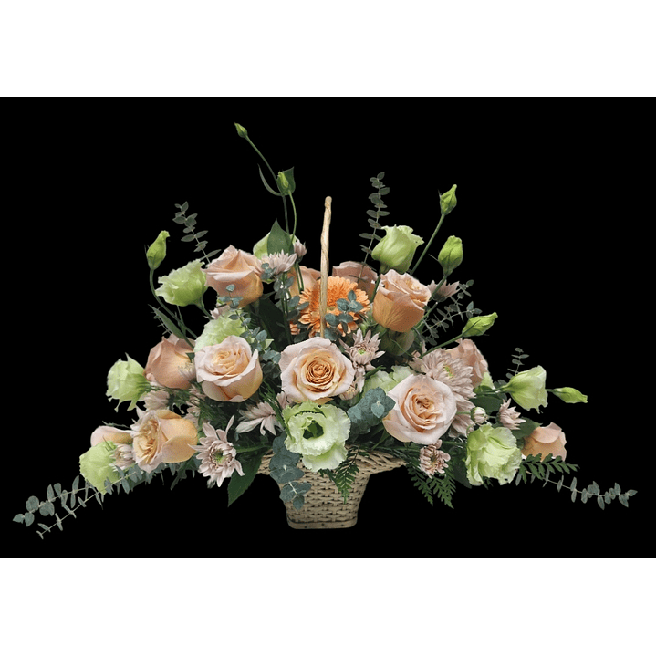 Cesta ovalada de rosas pastel y lisianthus  1