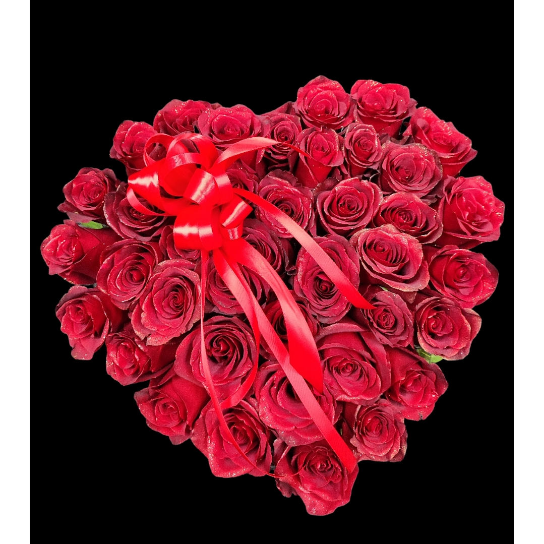 Corazón de rosas en base  1