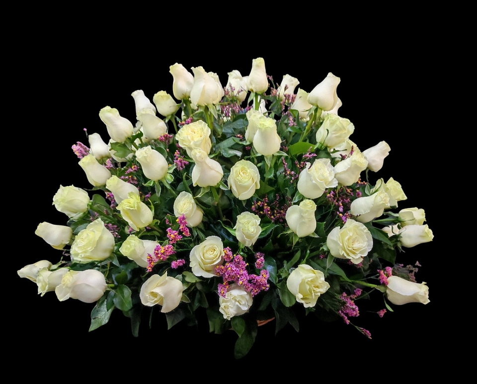 Cesta de 120 rosas blancas  1