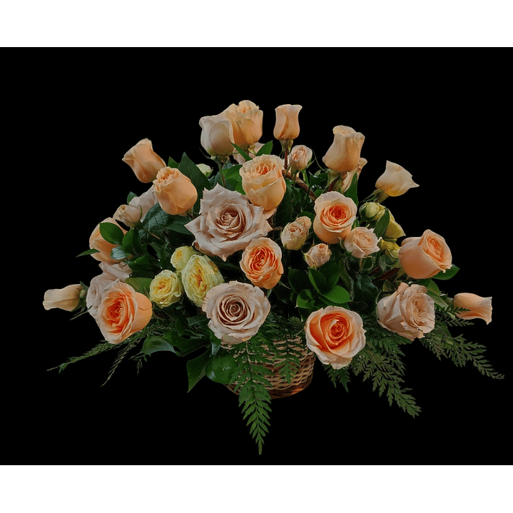 Cesta mediana de 40 rosas pastel  1