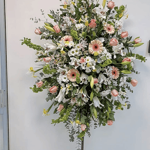 Medallón en atril para ceremonias 