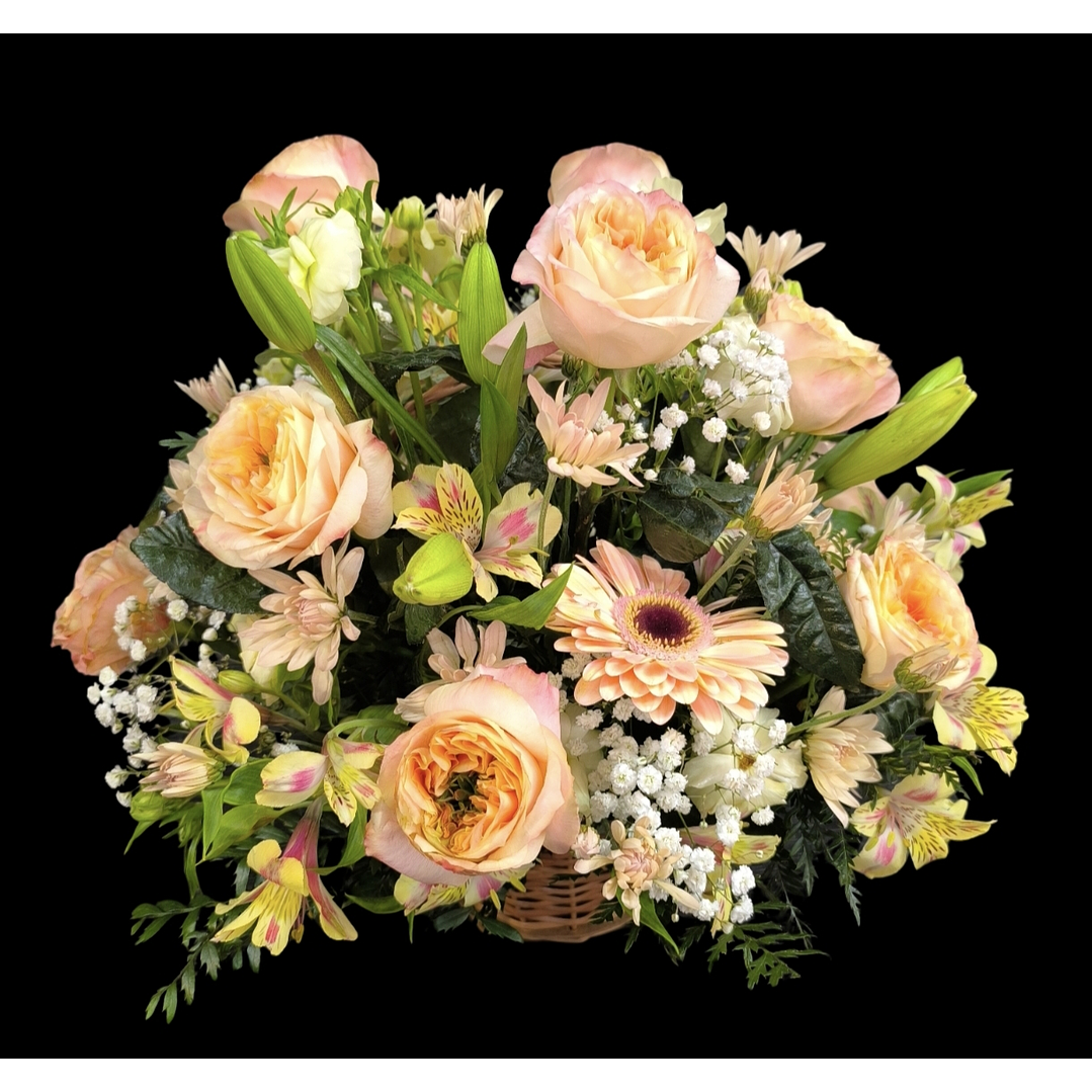 Cesta mixta pastel garden roses  1