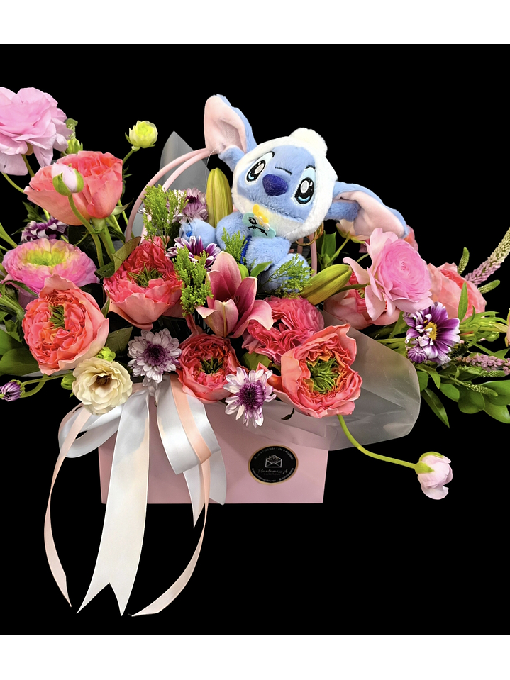 Cartera en tono rosado con llavero de Stitch  2