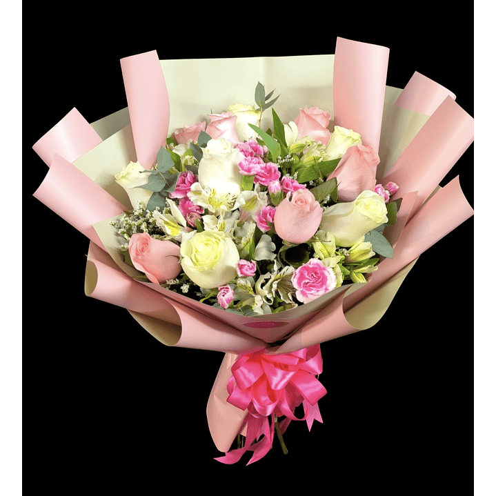 Ramo de 12 rosas blancas y rosadas y flores de complemento  2