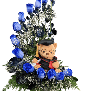 Caracol de rosas azules y peluche de graduación 