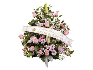 Arrimo mediano rosado de condolencias con cinta personalizada