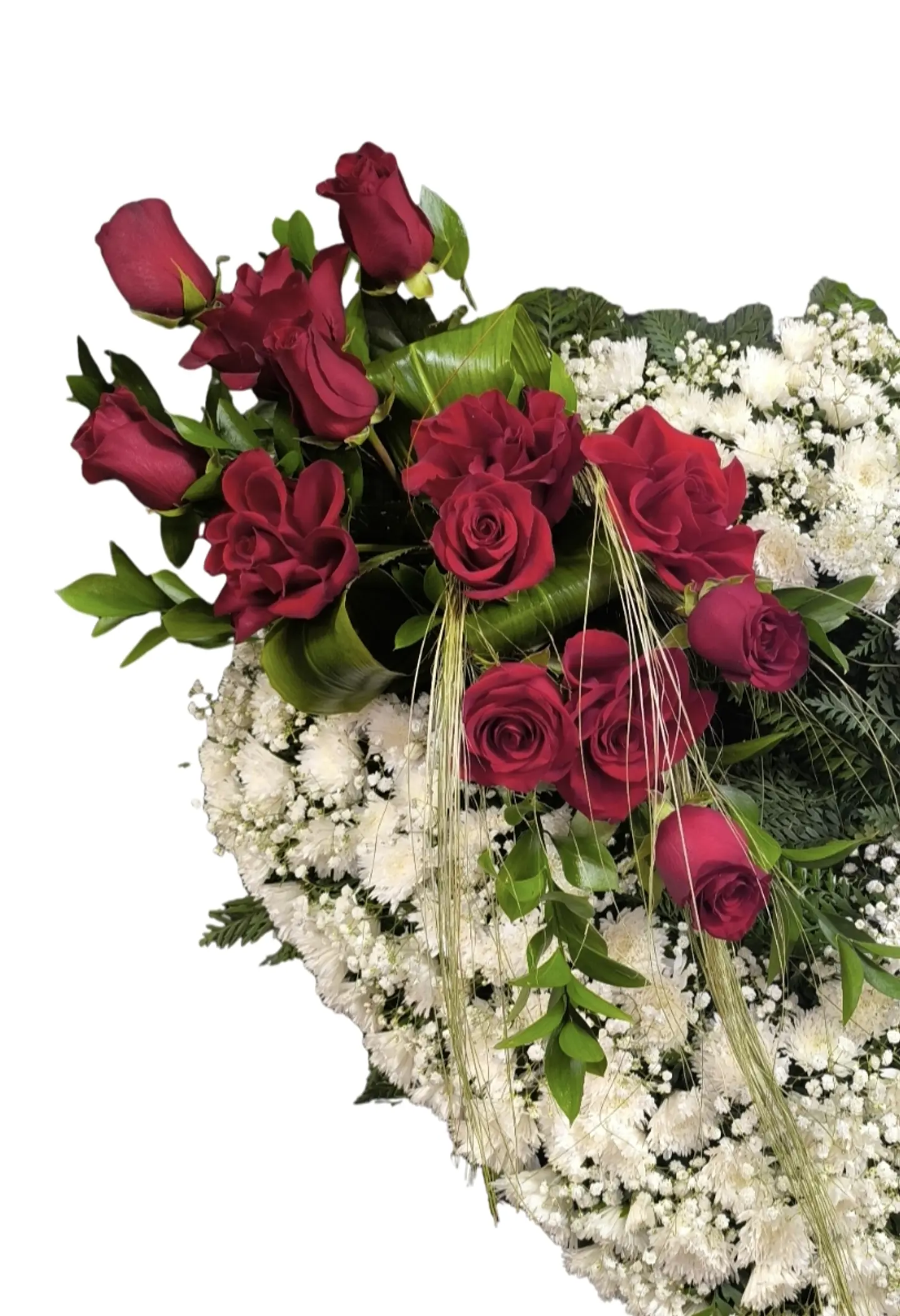 Corazón de condolencias con aplicado de rosas rojas  2