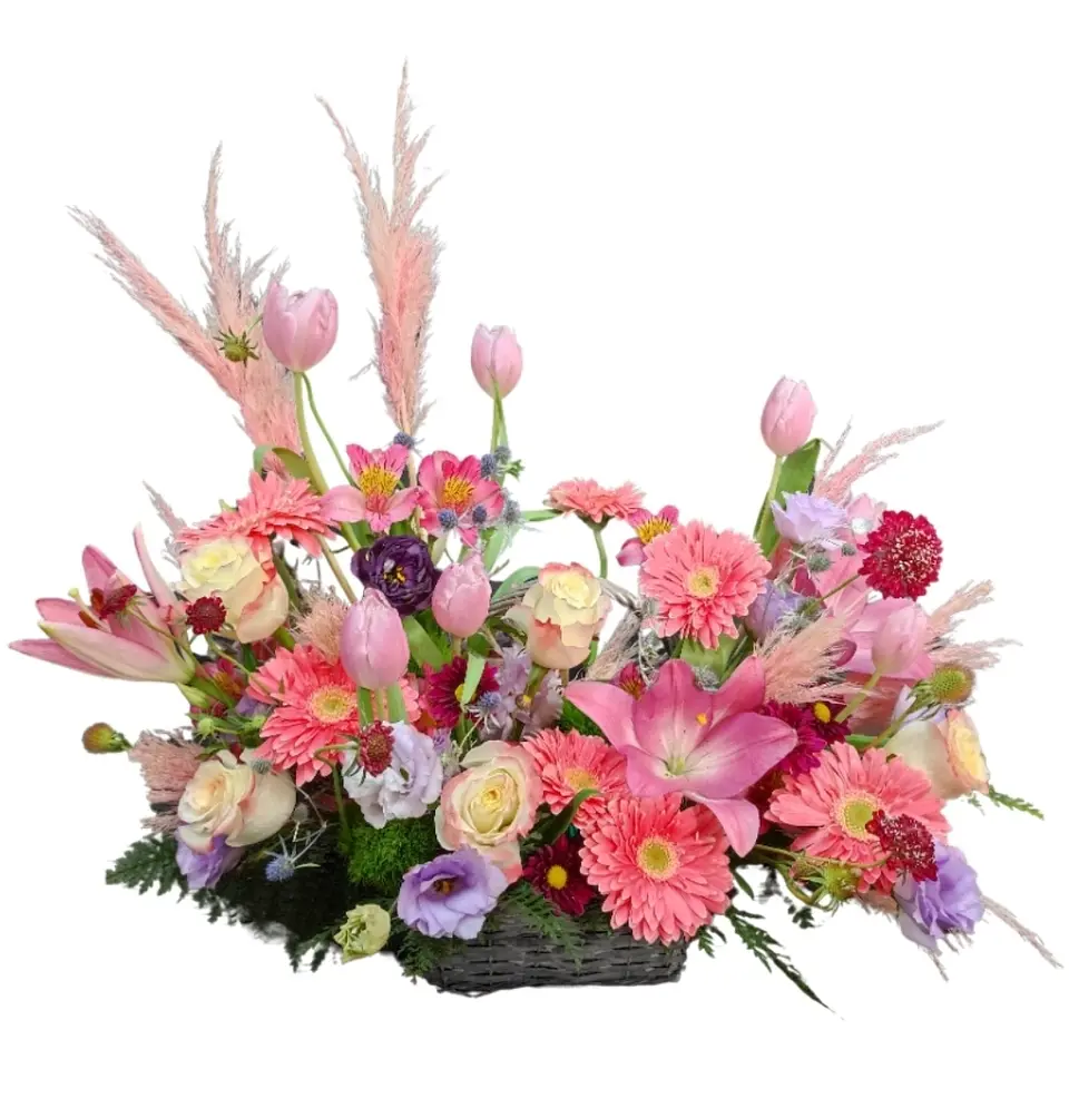 Delicious coquette cesta de tulipanes  1