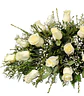 Cubre urna de 25 rosas blancas  - Miniatura 2