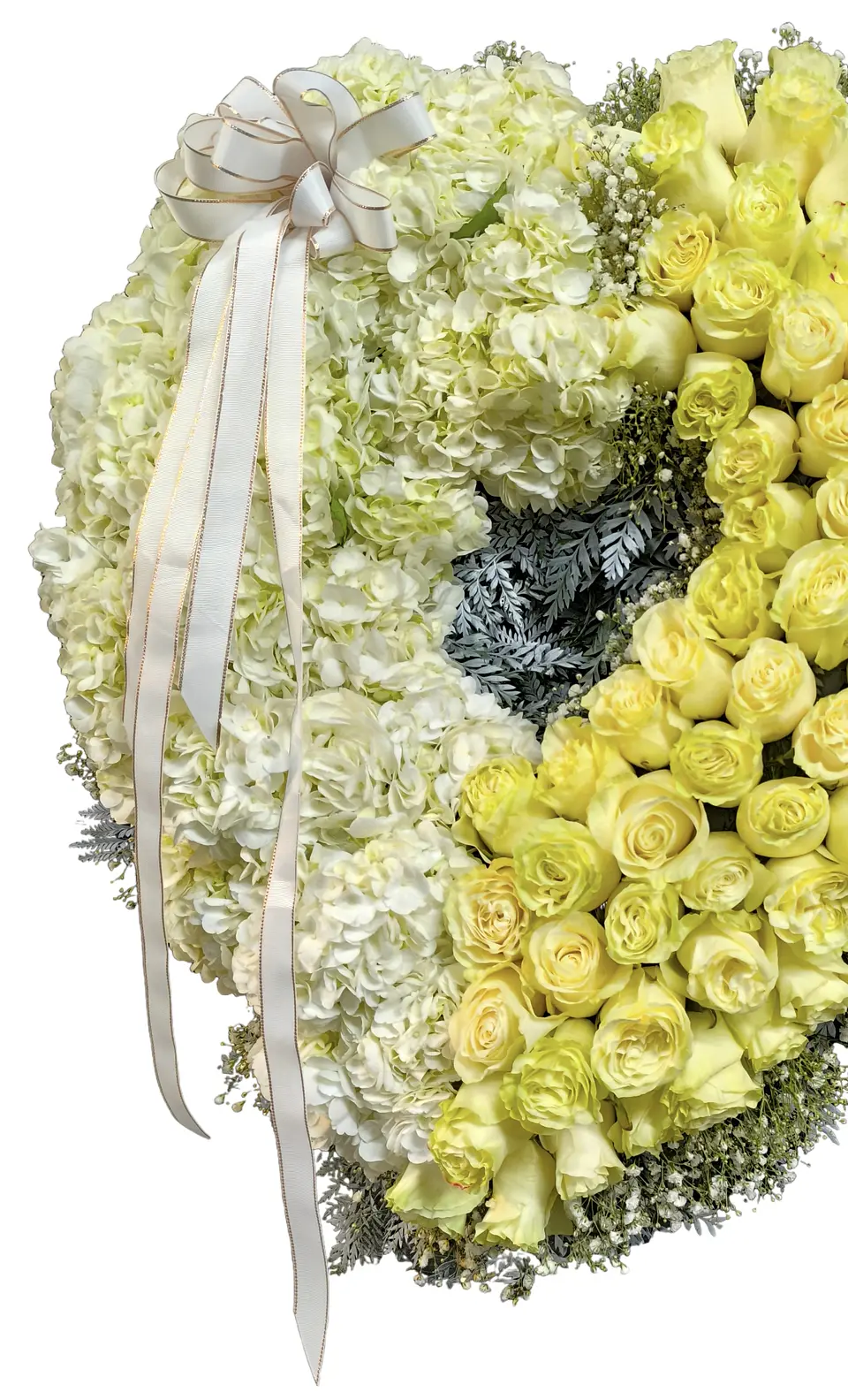 Gran corazón de Rosas y hortensias blancas  2