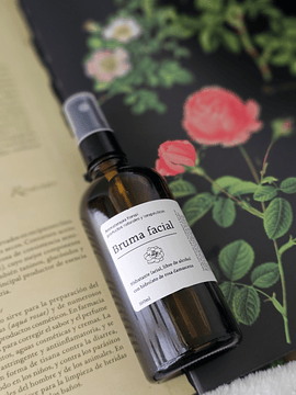 Bruma facial hidratante con rosa damascena