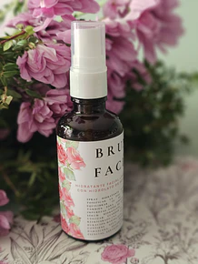 Bruma facial con rosa damascena y geranio
