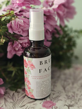 Bruma facial con rosa damascena y geranio